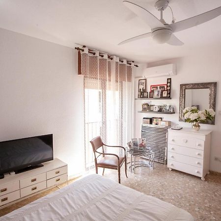 lola.- HABITACION DE MATRIMONIO, CON BAÑO PRIVADO Granada Exterior foto