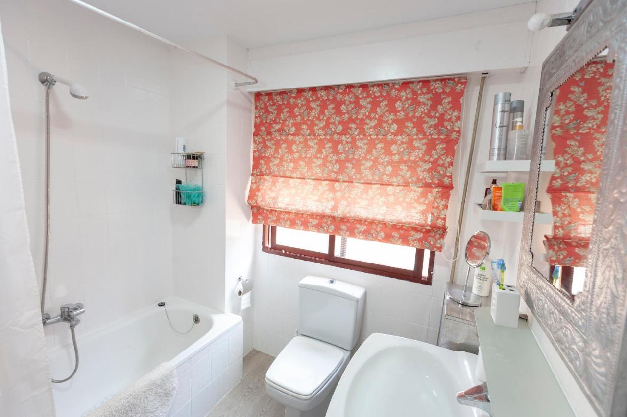lola.- HABITACION DE MATRIMONIO, CON BAÑO PRIVADO Granada Exterior foto